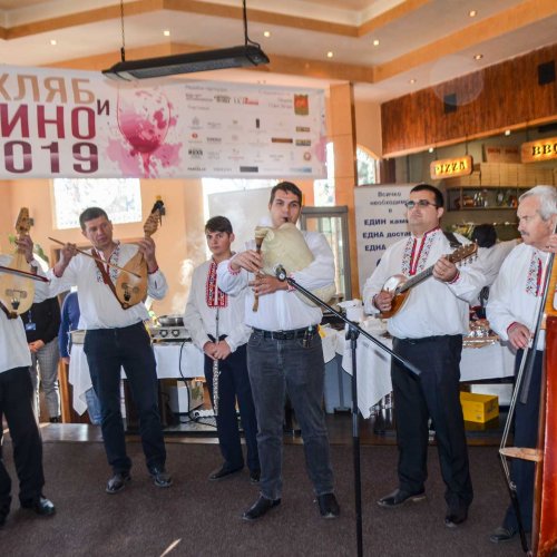 1670 лева ще дари Фестивал Хляб и Вино 2019 на болното бебе Мая